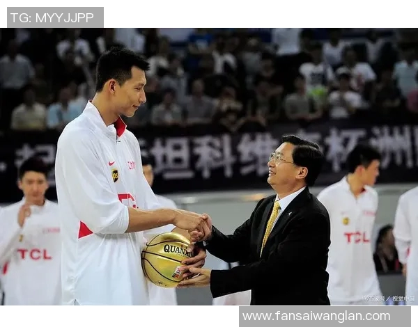 以球员成长与突破为核心探讨运动员如何在职业生涯中实现自我超越与团队协作